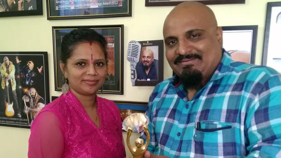 આરતી અરવિંદ વેગડાએ સમર્પણ નહીં લોહી રેડ્યું છે....