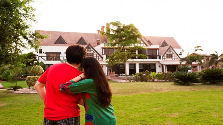 મૈં જીસ મકાન મેં રહેતા હું ઉસે ઘર કર દે...