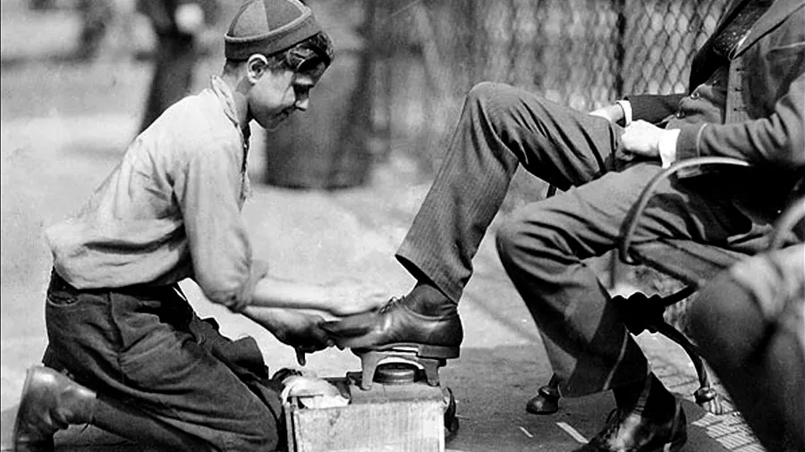 બૂટપૉલિશવાળો