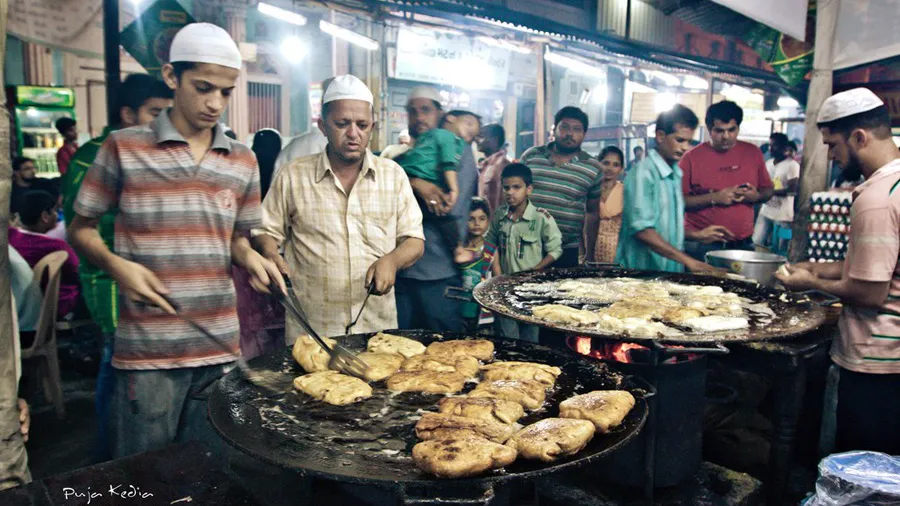 રાંદેરનું રમઝાન બજાર: નીત નવી વાનગીઓનો છે રસથાળ