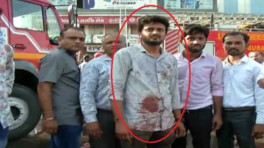 સલામ સુરતની આગના હીરોનેઃ કેતન જીવના જોખમે ઉપર ચઢી ગયોને બાળકોના જીવ બચાવ્યા