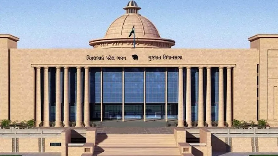 માજી ધારાસભ્યો છેલ્લા 22 વર્ષથી માગી રહ્યા છે પેન્શન, શું આપવું જોઇએ?