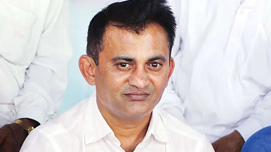1646721251Paresh_dhanani1