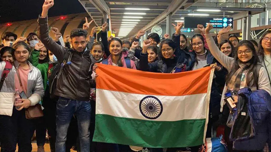 અત્યારસુધીમાં ઓપરેશન ગંગા હેઠળ 22,500 ભારતીયો યુક્રેનથી પરત આવ્યાઃ સરકાર