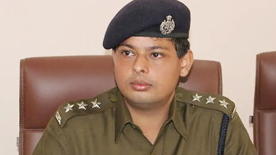 ગુજરાત પોલીસમાં 37 IPS અધિકારીઓની બદલી અને બઢતી, નિર્લિપ્ત રાયને નવી જવાબદારી