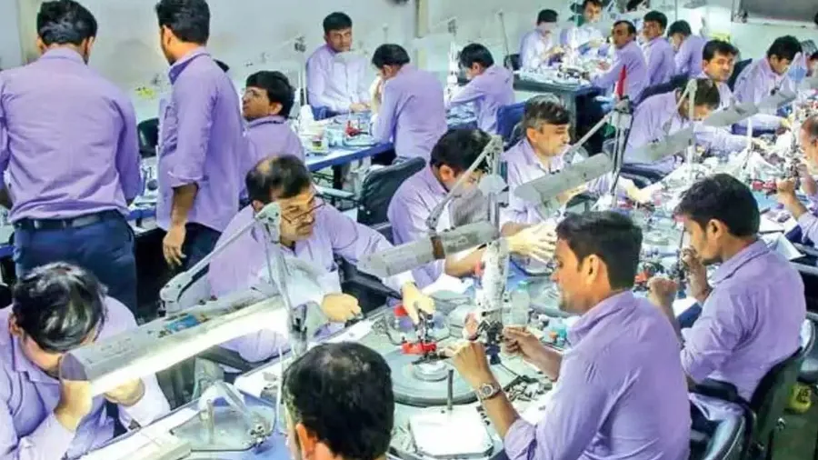 આ કારણે સુરતમાં 15 લાખ રત્ન કલાકારની રોજગારી સંકટમાં