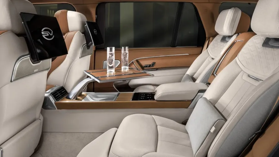 આ SUVની સામે નહીં ટકશે કોઈ! મસાજ કરવાવાળી સીટ, બટન દબાવતા જ થઈ જાય છે ઉંચી