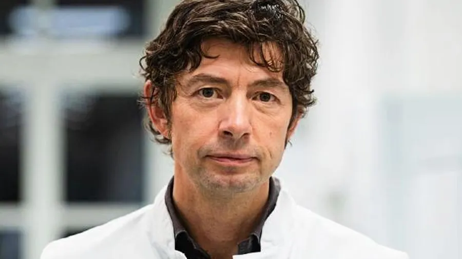 દુનિયામાં કોરોનાની નવી લહેરથી વધતી ચિંતા વચ્ચે જર્મન વૈજ્ઞાનિકનો ચોંકાવનારો દાવો