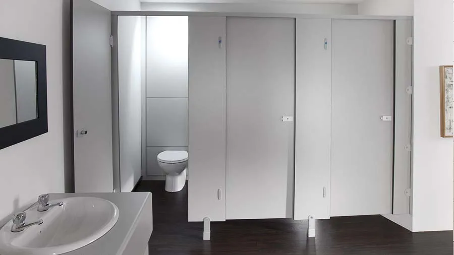 મોલના ટોયલેટનો દરવાજો નીચેથી ખુલ્લો કેમ રહે છે? કારણ જાણીને હેરાન થઈ જશો તમે