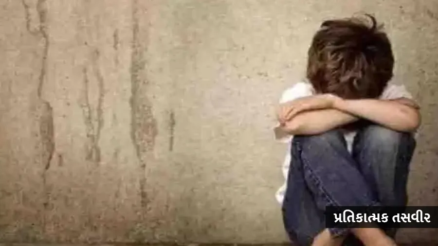 5 બાળકોની માતાએ 9મા ધોરણમાં ભણતા છોકરા સાથે કર્યુ શરમજનક કૃત્ય