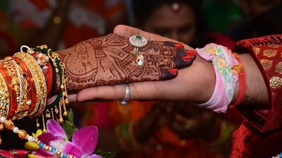 લવ મેરેજની પહેલી રાત્રે પતિને ખબર પડી પત્ની તો ટ્રાન્સજેન્ડર છે, પછી...