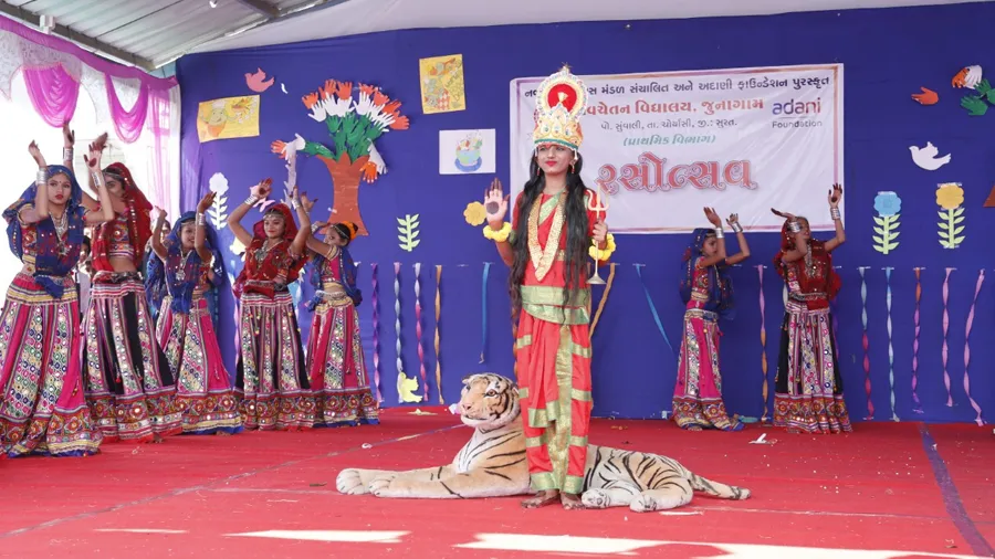 નવચેતન અદાણી વિદ્યાલય જૂનાગામનો વાર્ષિકોત્સવ રસોત્સવ બન્યો