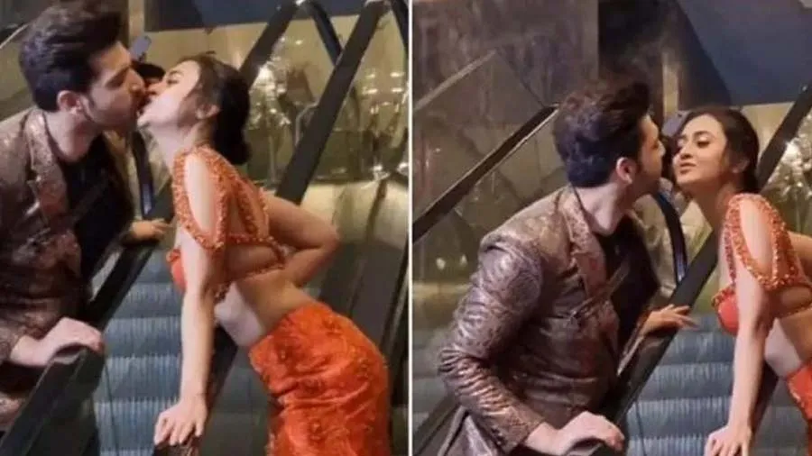 ચાલતા એસ્કેલેટર પર કરણ કુંદ્રા અને તેજસ્વી પ્રકાશે કરી કિસ, વીડિયો વાયરલ