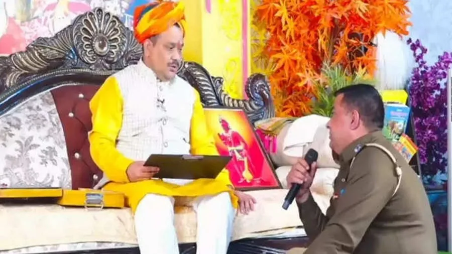 ઘરમાં ચોરી થઇ તો ASI પહોંચ્યા બાબાના શરણમાં, બોલ્યા-ચોરને પકડવામાં મદદ કરો