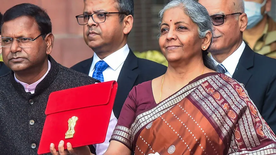 બજેટ પહેલા આ શેરોમાં આવી શકે છે તેજી, જાણો બજેટની રણનીતિ