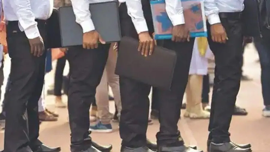 ભારતનો બેરોજગારી દર ડિસેમ્બરમાં વધીને 8.3% થયો, જે 16 મહિનામાં સૌથી વધુ: રિપોર્ટ