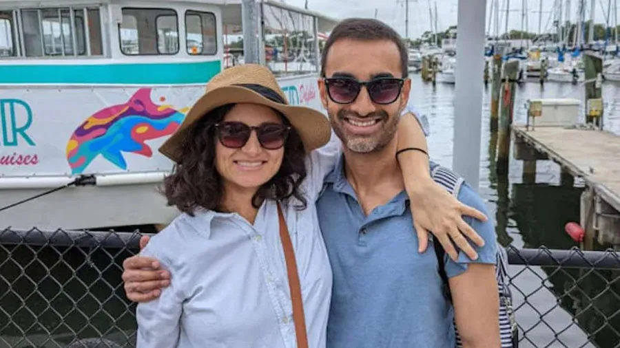 અસ્થિ વિસર્જન કરવા આવ્યો અમેરિકન છોકરો...ભારતની છોકરીને આપી બેઠો દિલ