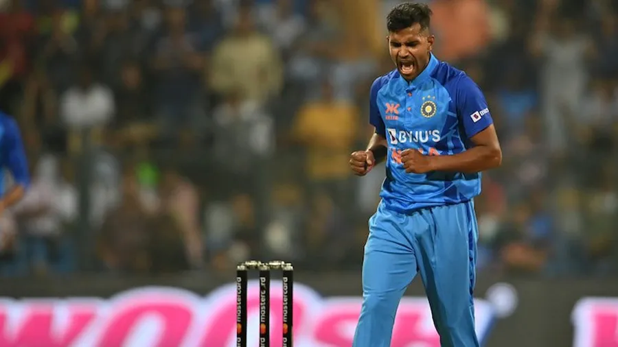 શિવમ માવીએ પહેલી જ T20 મેચમાં રચ્યો ઈતિહાસ, 7 વર્ષ પછી બનાવ્યો આ રેકોર્ડ