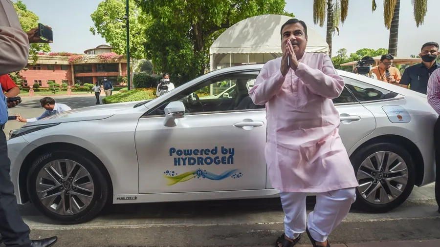 ગ્રીન હાઇડ્રોજન કારની કેન્દ્ર સરકાર કેમ દીવાની છે? જાણો પેટ્રોલની તુલનામાં ફાયદો