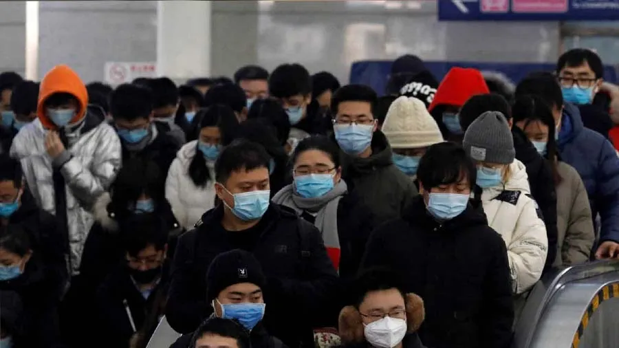 ચીનમાં કોરોના આઉટ ઓફ કંટ્રોલ, છતા તેને મહામારીની કેટેગરીમાંથી હટાવવાની જાહેરાત