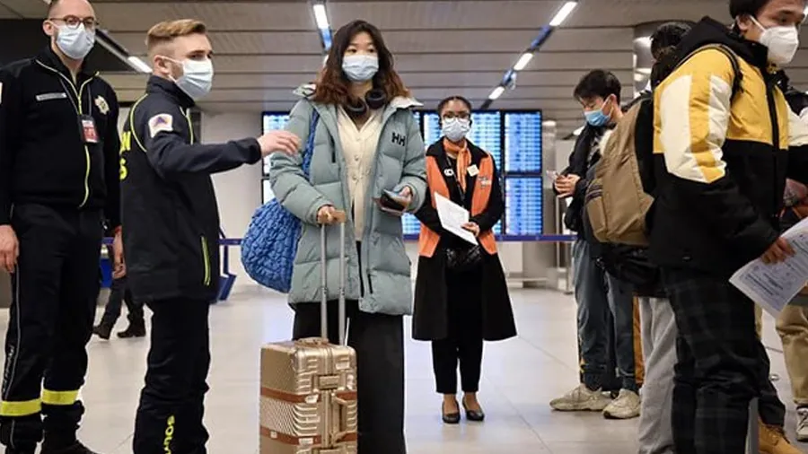 ચીનમાં હવે સેલેબ્રિટીથી લઇને સામાન્ય લોકો જાતે જ કોરોના સંક્રમિત થઇ રહ્યા છે