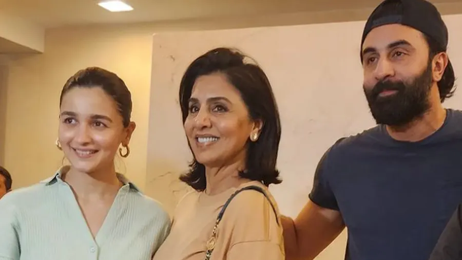 રણબીરે મીડિયાને બતાવ્યો દીકરી રાહાનો ફોટો, પછી કરી આ વિનંતી