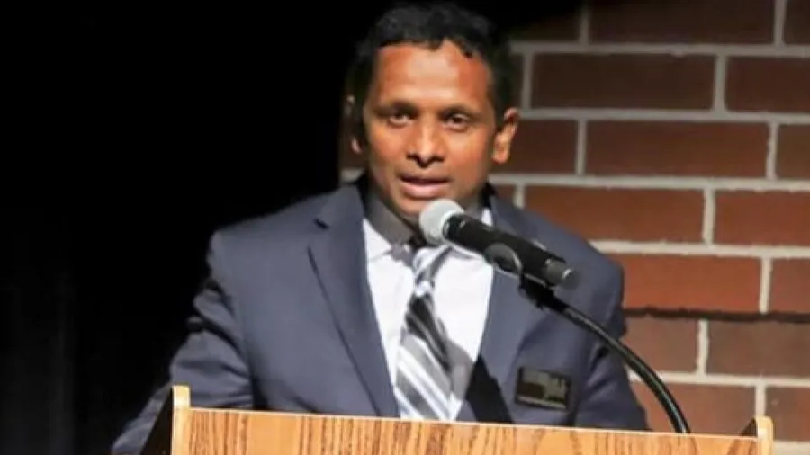 કેરળમાં બીડી બનાવતા હતા, US ગયા અને જજ બની ગયા... સુરેન્દ્રનની અદ્દભૂત જીવનકથા