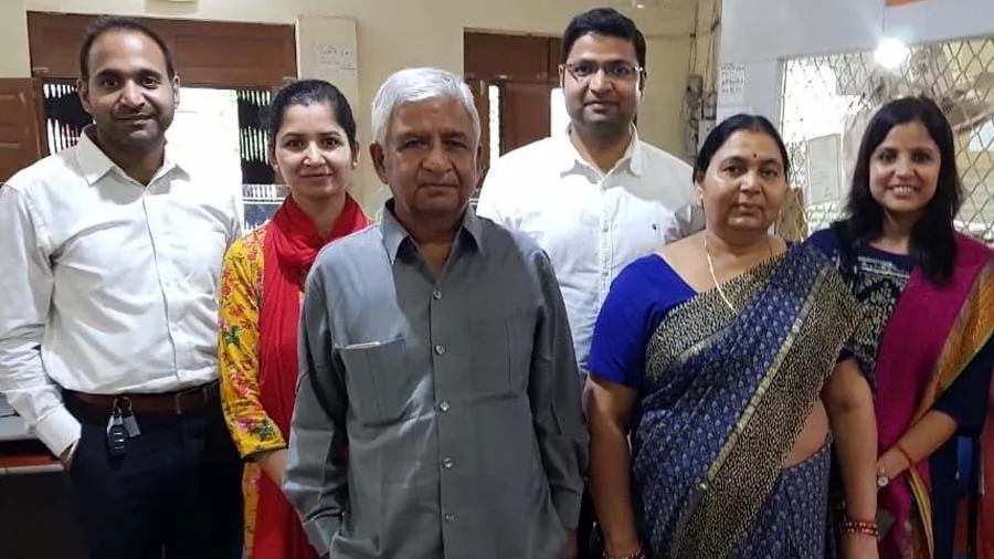 4 ભાઈ-બહેન, ચારેય IAS-IPS, મોટા ભાઈએ પોતાની નોકરી છોડી કરાવી હતી તમામને તૈયારી