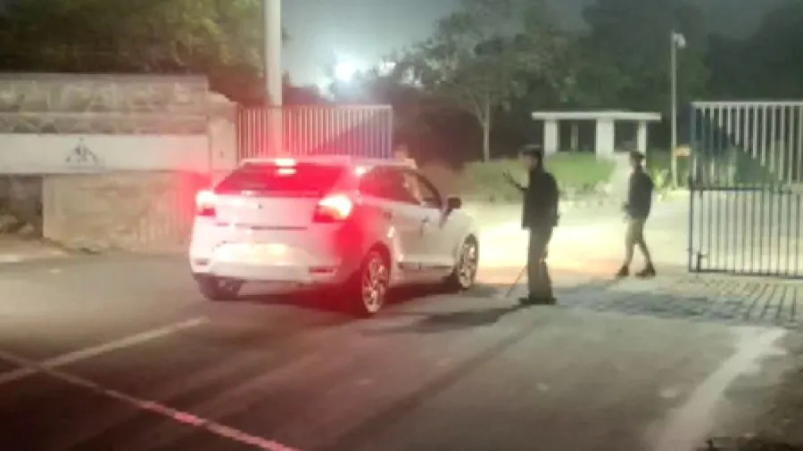 મોસ્કોથી ગોવાની ફ્લાઈટમાં બોમ્બની સૂચનાથી ભાગદોડ, જામનગરમાં ઈમરજન્સી લેન્ડિંગ