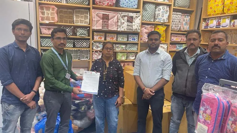 ISI માર્ક વગર રમકડા વેચતા વડોદરાના વેપારીઓને ત્યાં ભારતીય માનક બ્યુરોના દરોડા