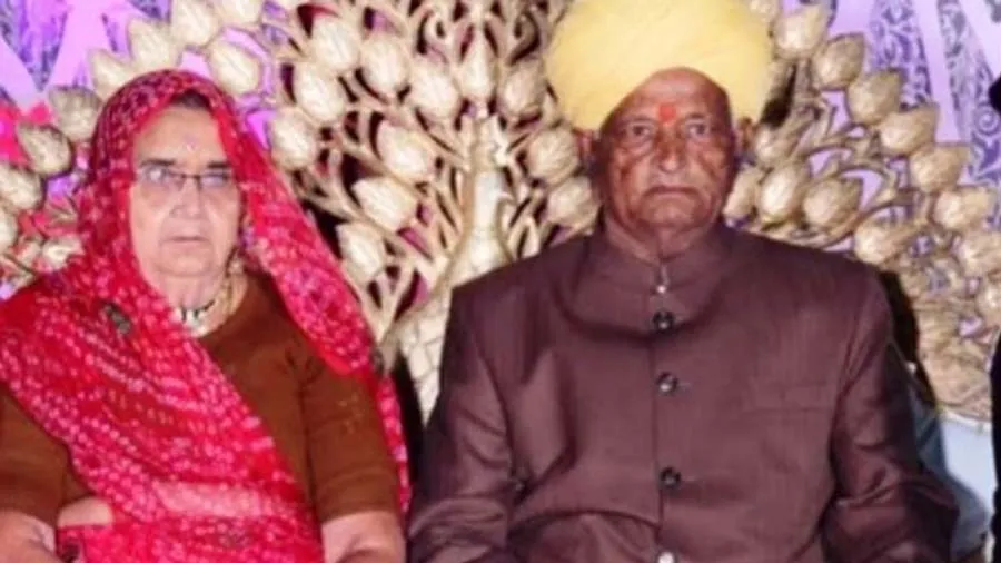 પહેલીવાર મૃત્યુનો ઉત્સવ, પતિએ સંથારાનો નિર્ણય લીધો, પત્નીએ પણ કર્યો અન્ન ત્યાગ