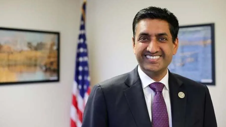 અમેરિકન રાષ્ટ્રપતિની રેસમાં આવેલા રો ખન્ના કોણ છે? દાદા ભારતમાં ફ્રીડમ ફાઇટર હતા