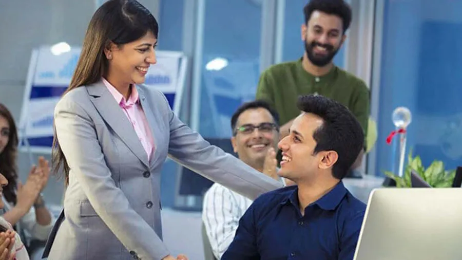 નોકરી કરનારાઓ માટે મોટી ખબર, જાણો 2023માં ભારતીય કંપનીઓ કેટલી વધારશે સેલરી