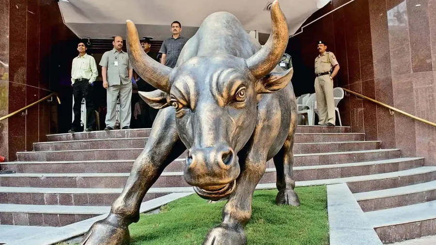 માત્ર 11 દિવસમાં જ પૈસા ડબલ, જાણો વર્ષ 2023ના પહેલા મલ્ટીબેગર શેરનું નામ