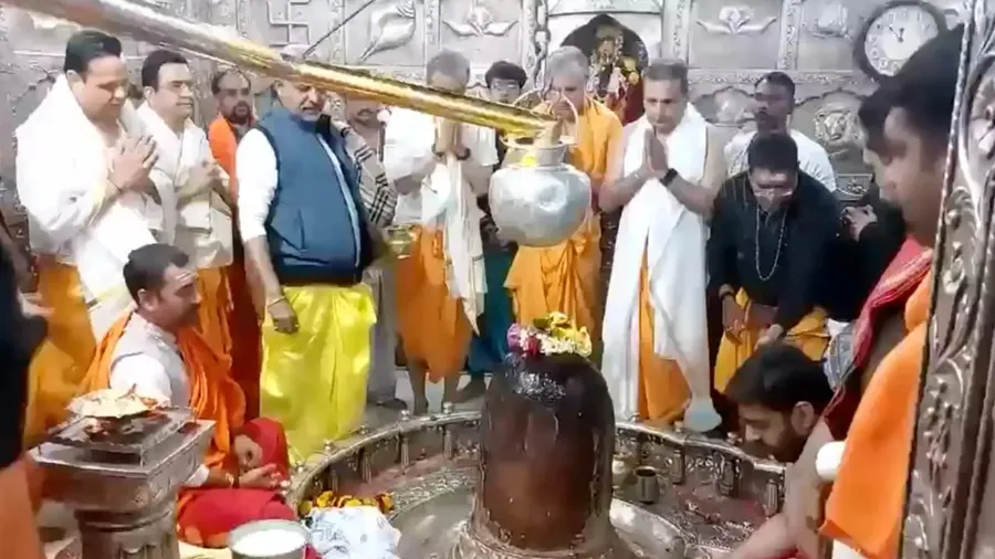 મહાકાલના દર્શન પછી અનિલ અંબાણીએ કહ્યું 14 વર્ષનો વનવાસ પૂરો, કરી મોટી શરૂઆત