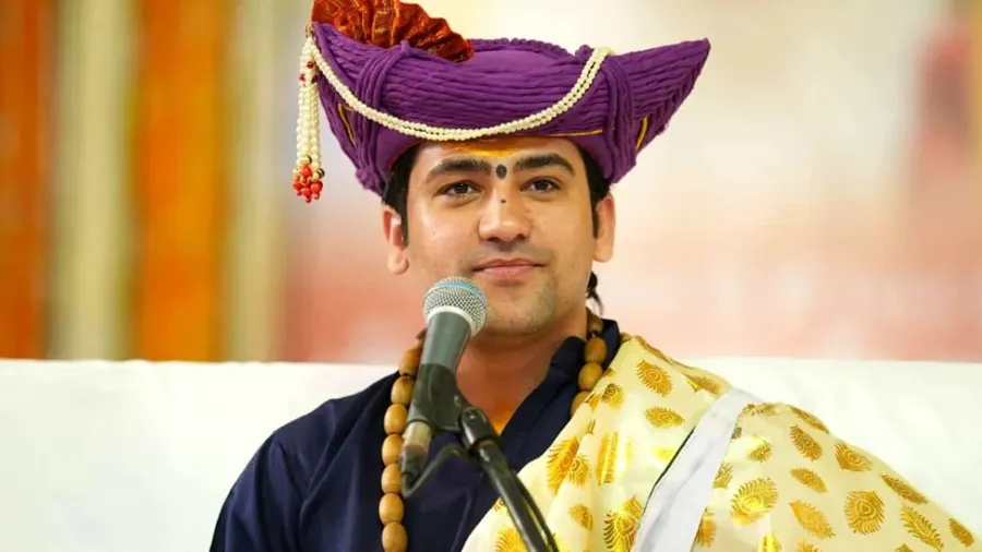 ધીરેન્દ્ર શાસ્ત્રી બોલ્યા- ન હું સંત છું, ન કોઇ સમસ્યા દૂર કરવાનો દાવો કરું છું