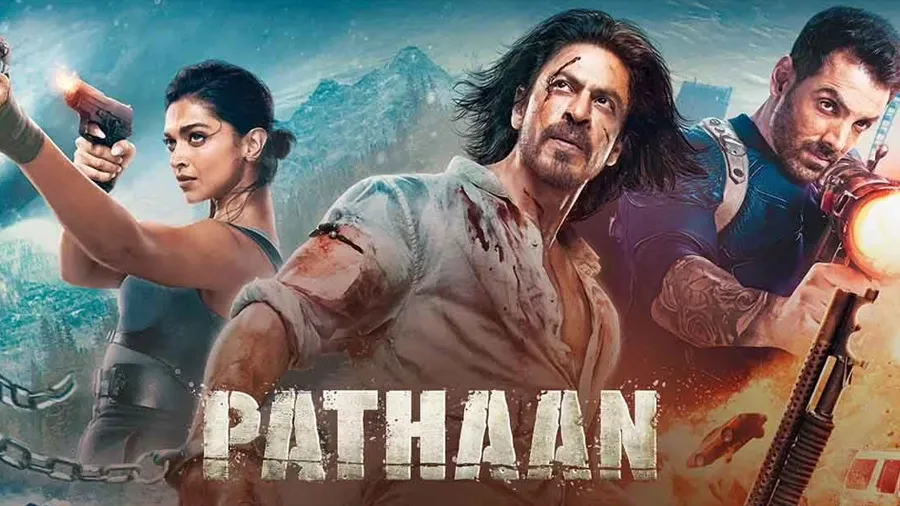 શાહરૂખની ફિલ્મ ‘પઠાણ’ માટે જોરદાર દીવાનગી! પહેલો શૉ જોવા બુક કરાવ્યુ આખું થિયેટર