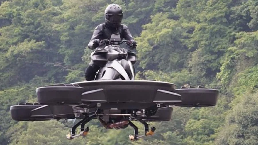 ભવિષ્યમાં ઉડનારી બાઈક પર જોવા મળશે આ લોકો, જાણો શું કહ્યું આનંદ મહિન્દ્રાએ