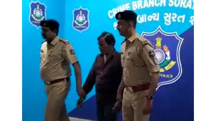 સુરત: 23 વર્ષની ઉંમરે મિત્રની હત્યા કરી ફરાર આરોપી 28 વર્ષ પછી 52ની ઉંમરે પકડાયો