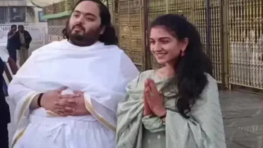 અનંત અને રાધિકાએ સગાઈ બાદ તિરુમાલા મંદિરમાં કરી પૂજા, સામે આવ્યો વીડિયો