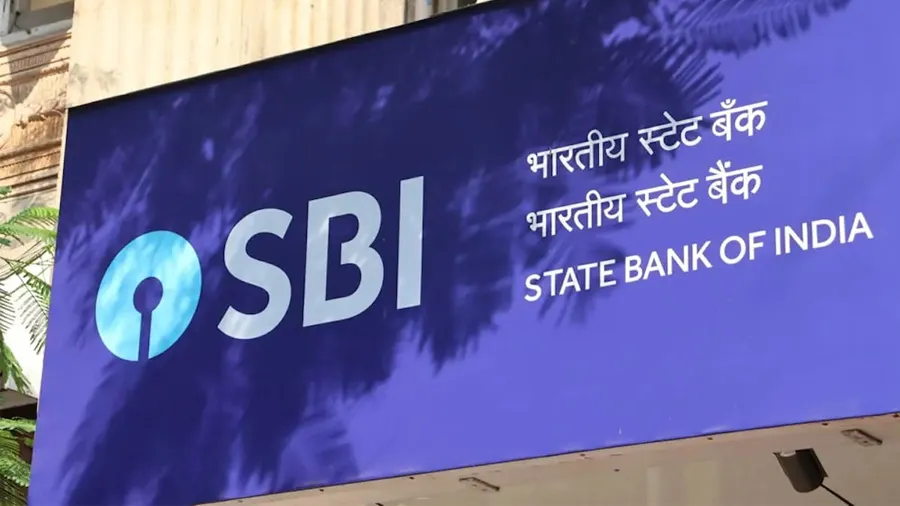 પાન કાર્ડ અપડેટ ન કર્યું તો બંધ થઇ જશે SBI અકાઉન્ટ! જાણો વાયરલ મેસેજની હકીકત