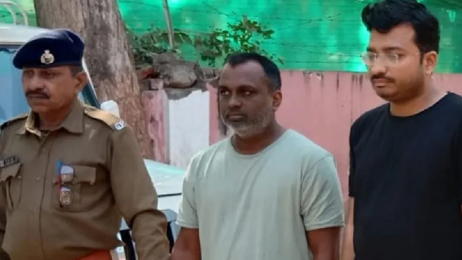 અમદાવાદ: 12 ભણેલાએ US, કેનેડાના વીઝાના નામે 31 લાખ ખંખેરી લીધા