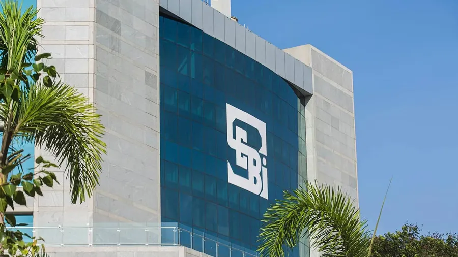 હિંડનબર્ગ-અદાણી ગ્રુપ મામલે SEBIએ તોડ્યું મૌન, બોલ્યું-બજાર સાથે ખીલવાડ...