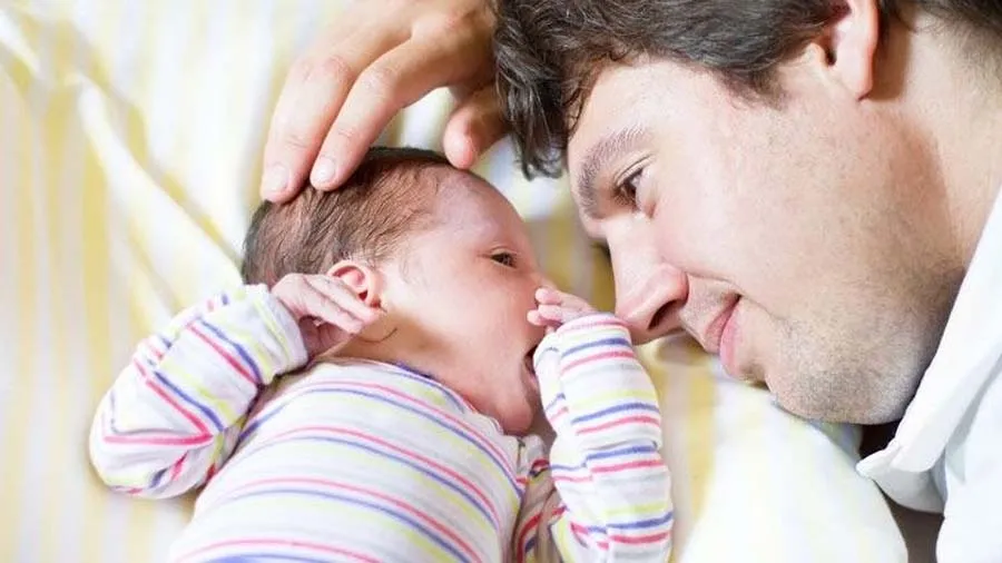 પિતા બન્યા પછી પુરુષોના મગજમાં આવે છે કેટલાક બદલાવ, જાણીને તમે આશ્ચર્યચકિત થશો