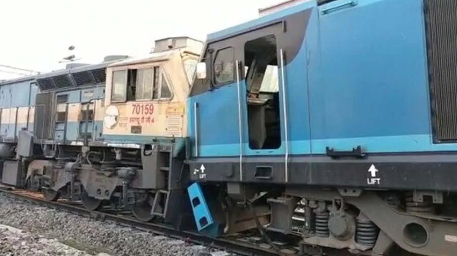 સુલતાનપુરમાં રેલ અકસ્માત, 2 માલગાડીઓની ટક્કર, ટ્રેક પરથી ઉતર્યા 6 ડબ્બા