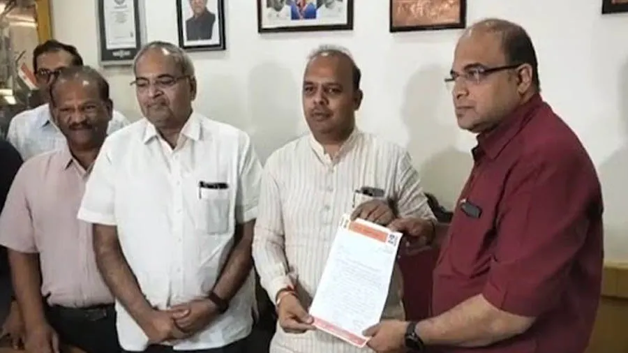 વડોદરાના મેયર પદેથી કેયુર રોકડીયાનું રાજીનામું