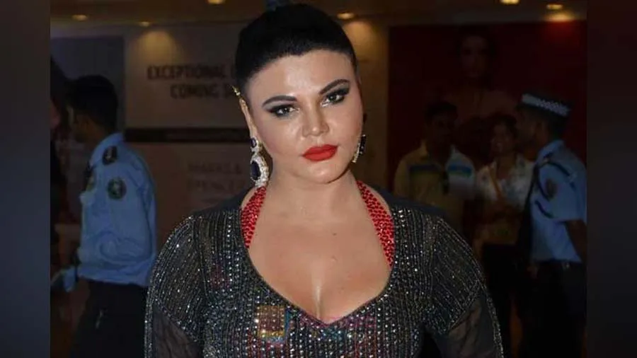 રાખી સાવંતે આદિલ ખાન દૂર્રાનીના પરિવાર પર લગાવ્યા મોટા આરોપ