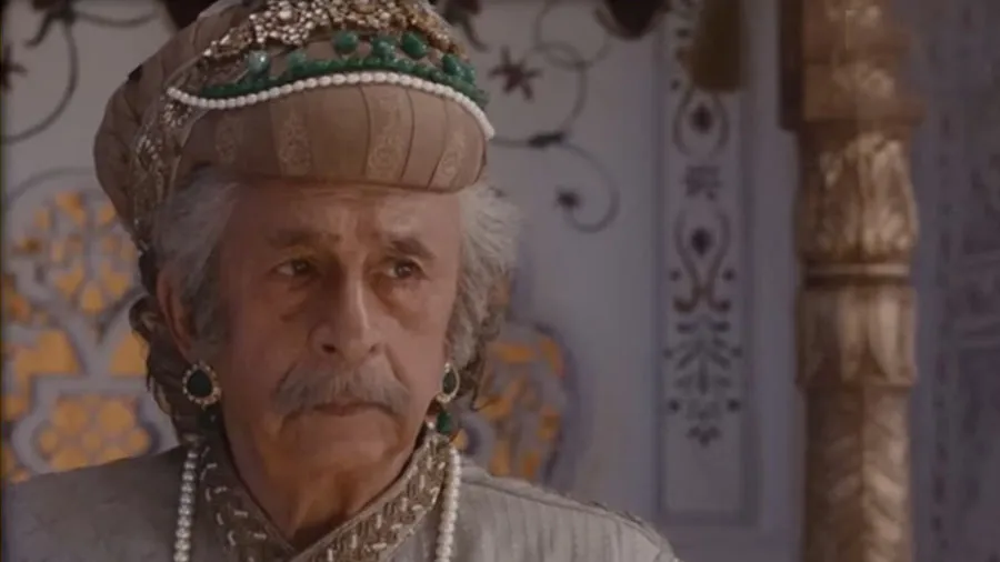 મુઘલ લૂંટ કરવા નહોતા આવ્યા, ખરાબ હતા તો લાલ કિલ્લા-તાજમહેલ તોડી પાડો: નસીરુદ્દીન