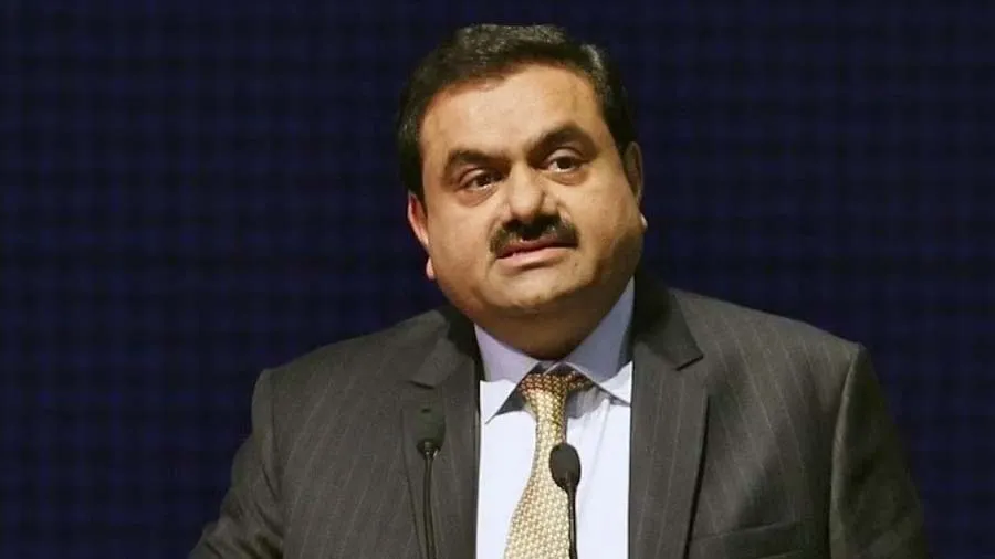 અદાણી ગ્રુપે રોકાણકારોને ભરોસો આપ્યો,અમારી પાસે દેવું ચુકવવા પુરતા પૈસા છે