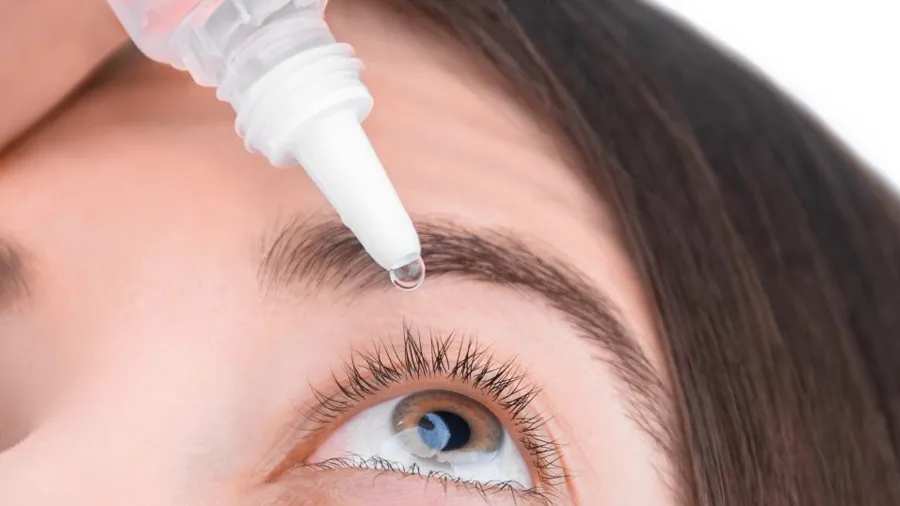 Dry Eyes માટે મુકાતા ડ્રોપ્સ જ વધારી રહ્યા છે સમસ્યા, વધારે ઉપયોગ કર્યો તો...